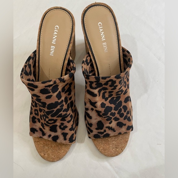 GIANNI BINI chunky heel shoes cheetah print Women’s Size 9.5M - Picture 5 of 8
